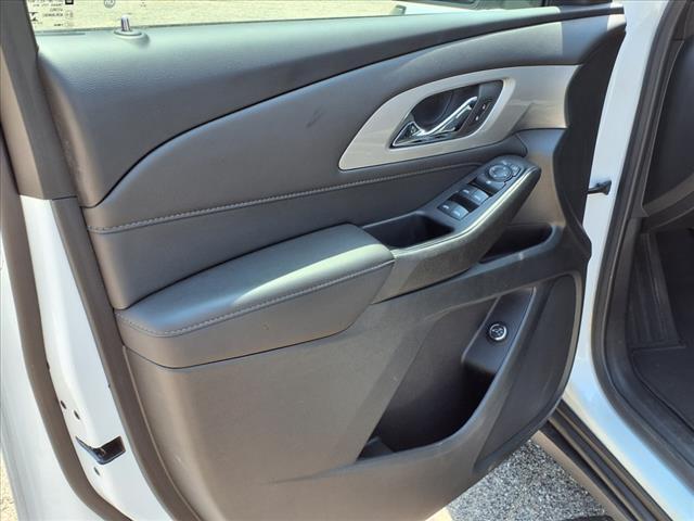 used 2022 Chevrolet Traverse car, priced at $31,491