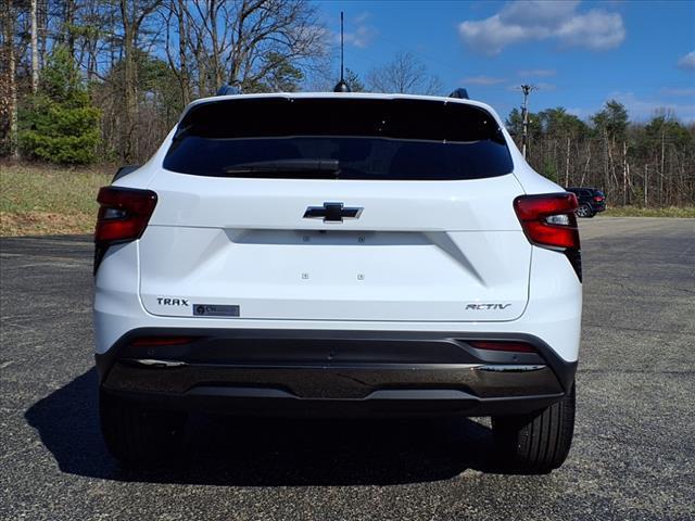 new 2025 Chevrolet Trax car, priced at $26,840