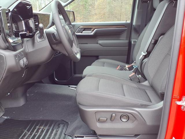 new 2025 Chevrolet Silverado 1500 car, priced at $55,995