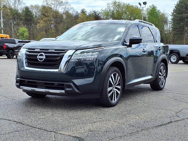 used 2024 Nissan Pathfinder car, priced at $42,991