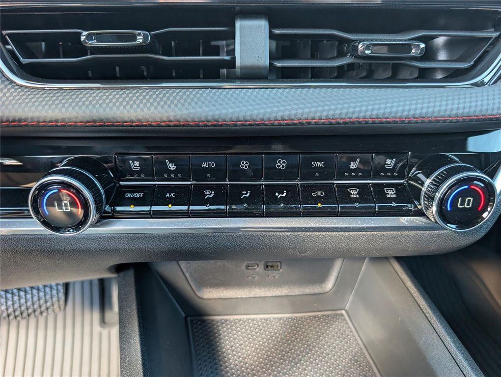 new 2026 Chevrolet Equinox car, priced at $37,690