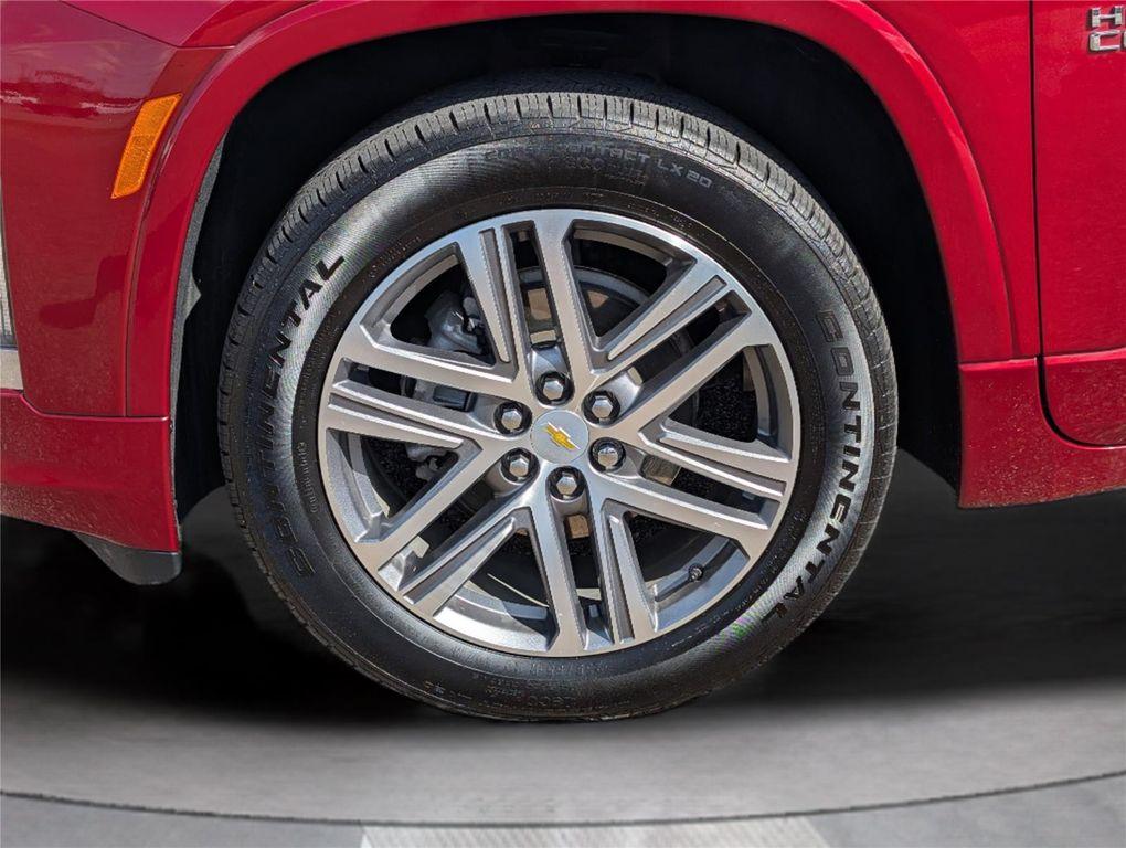used 2023 Chevrolet Traverse car, priced at $39,199