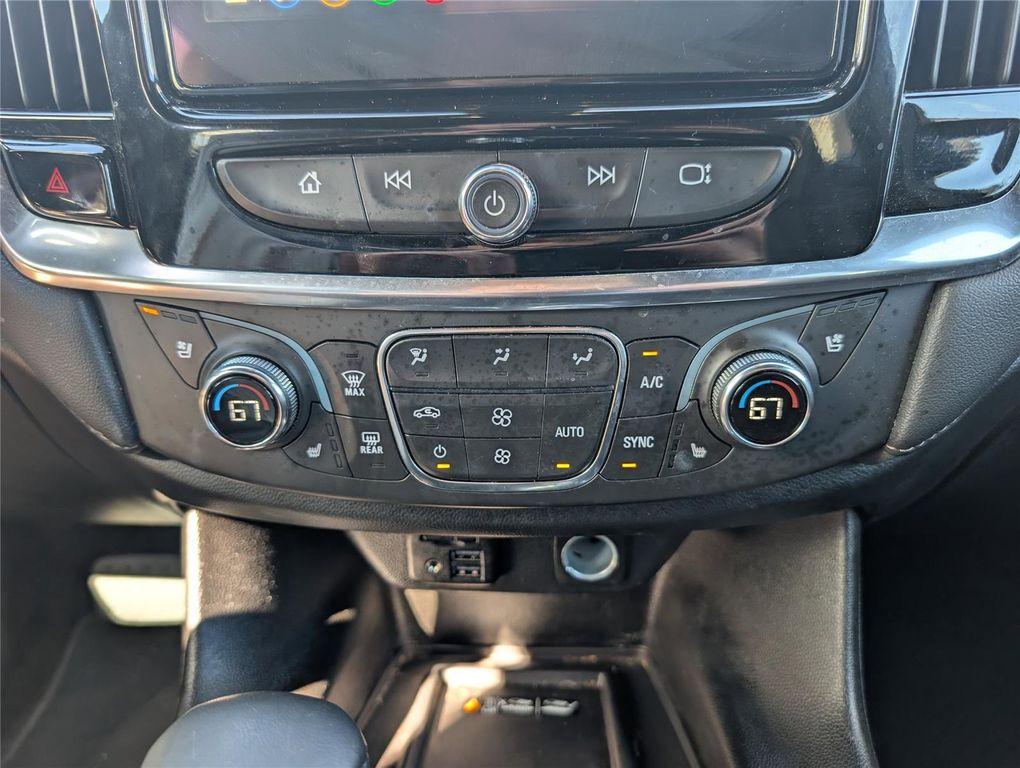 used 2023 Chevrolet Traverse car, priced at $39,199