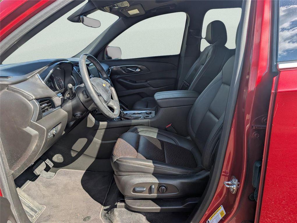 used 2023 Chevrolet Traverse car, priced at $39,199
