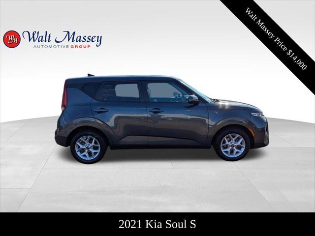 used 2021 Kia Soul car, priced at $14,000