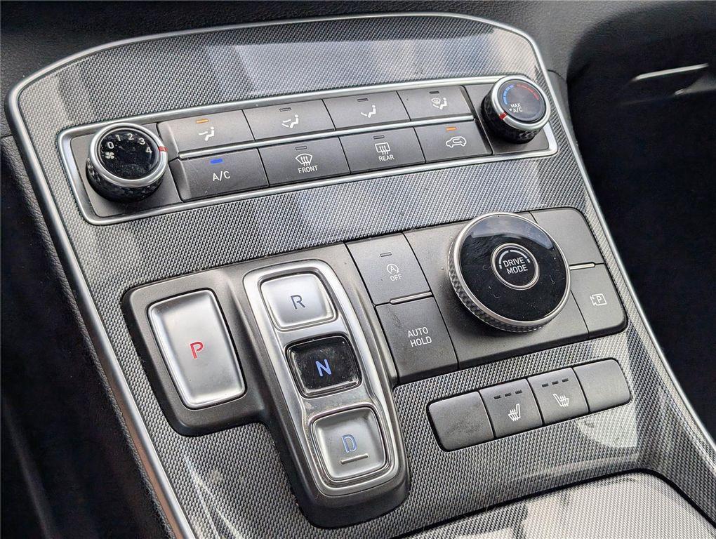 used 2021 Hyundai Santa Fe car, priced at $19,599