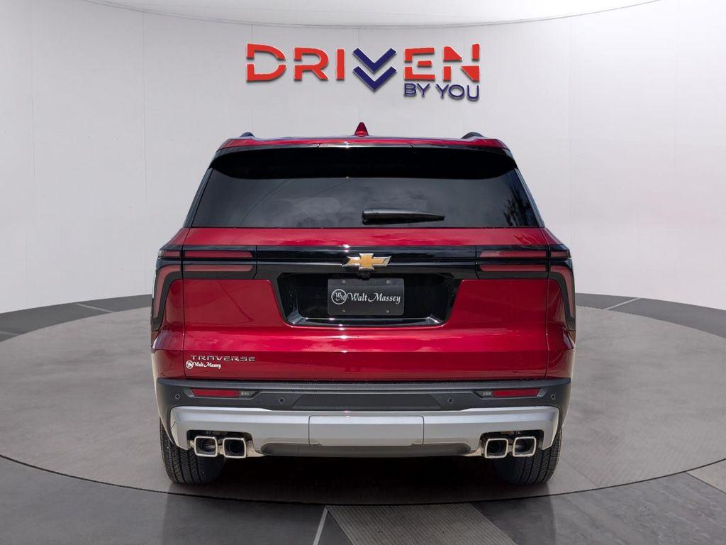 new 2026 Chevrolet Traverse car, priced at $44,655