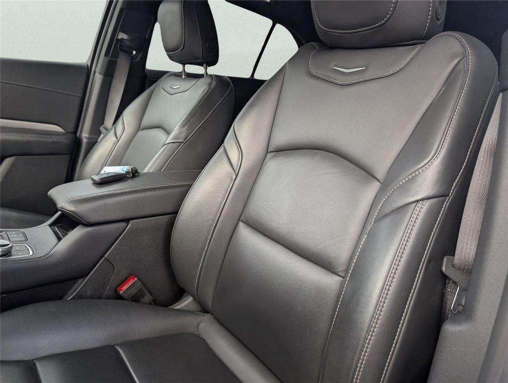 used 2024 Cadillac XT4 car, priced at $30,499