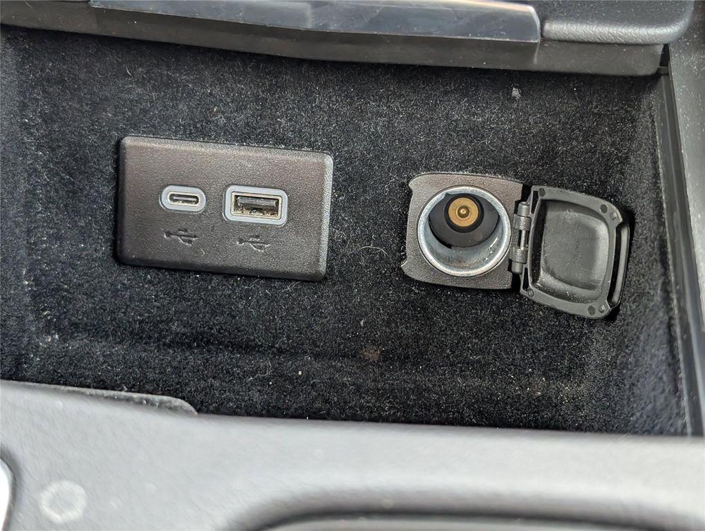 used 2024 Cadillac XT4 car, priced at $30,499