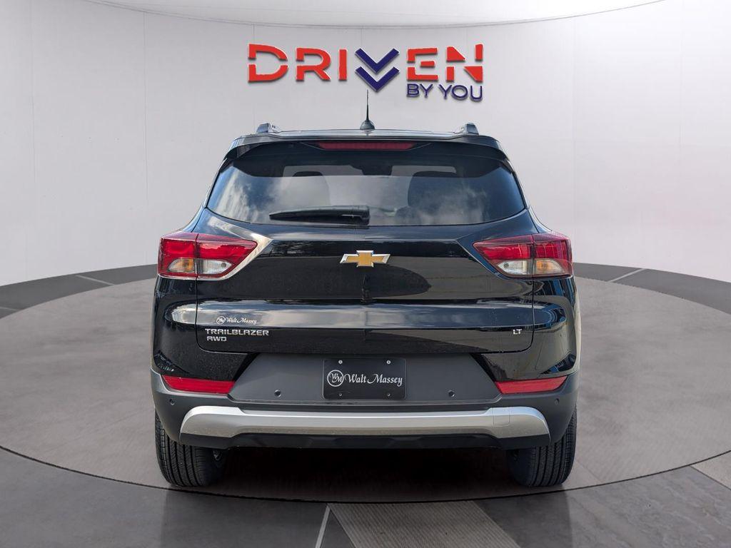 new 2026 Chevrolet TrailBlazer car, priced at $31,275