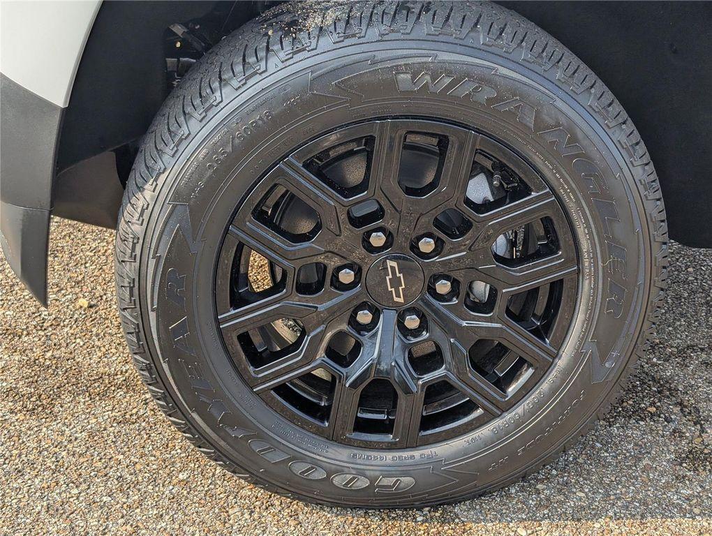 new 2026 Chevrolet Colorado car, priced at $33,646