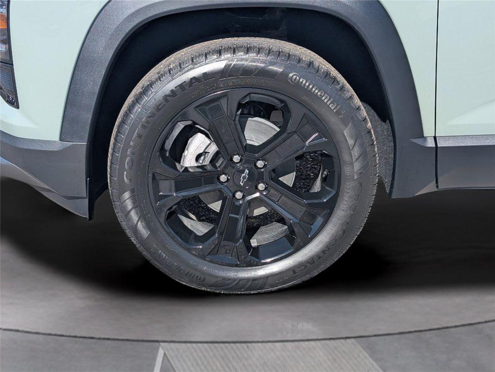 new 2026 Chevrolet Equinox car, priced at $33,955