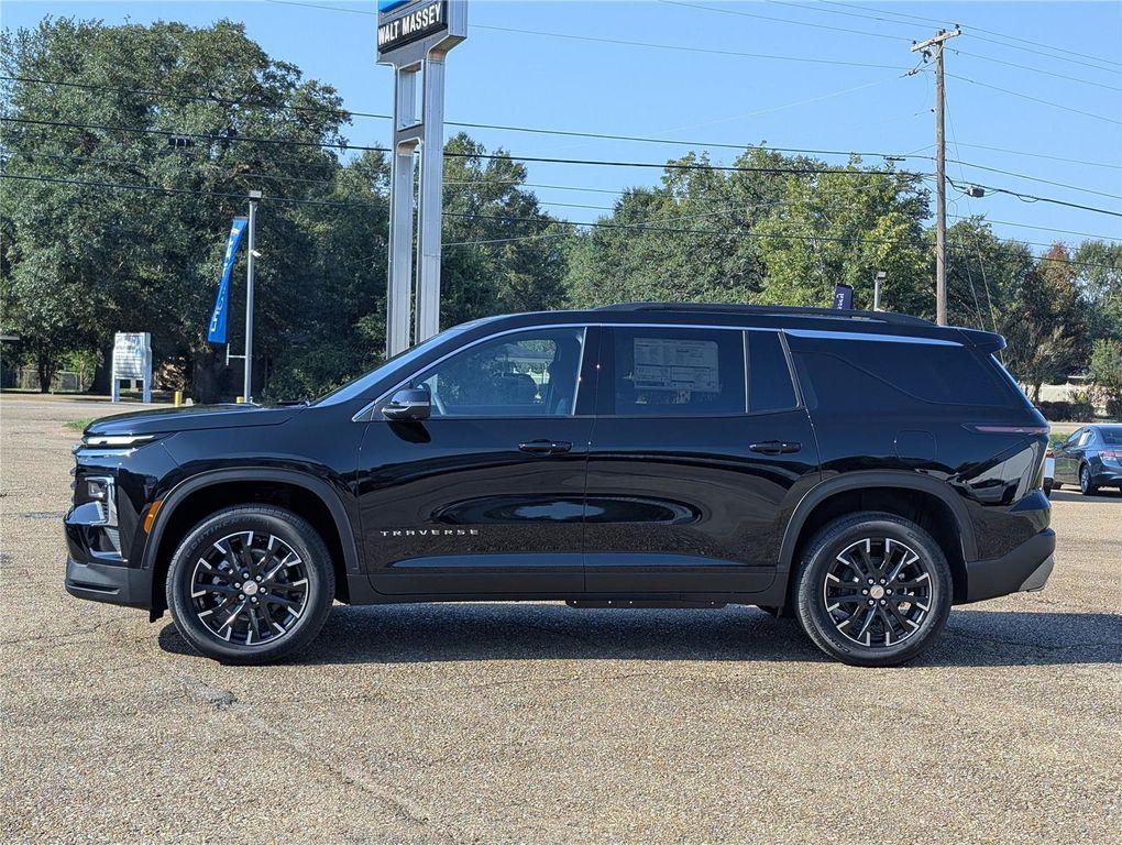 new 2026 Chevrolet Traverse car, priced at $45,334