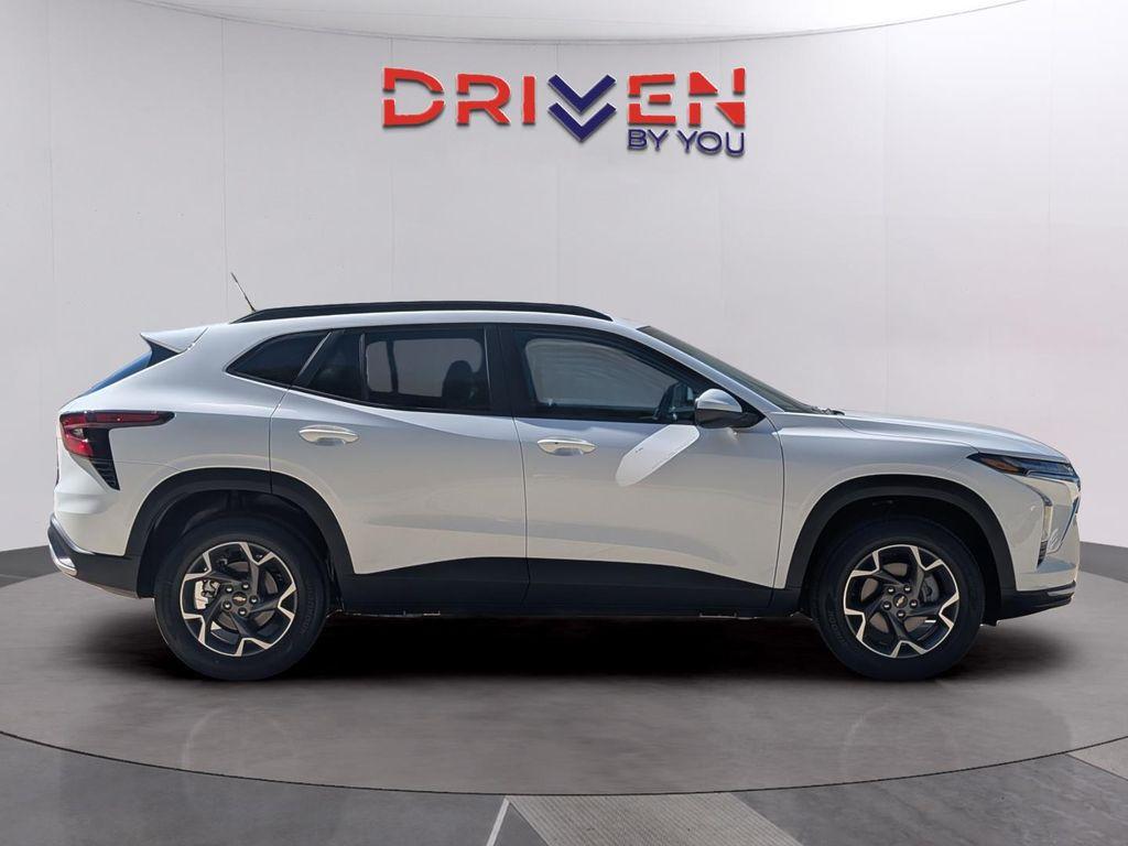 new 2026 Chevrolet Trax car, priced at $26,080