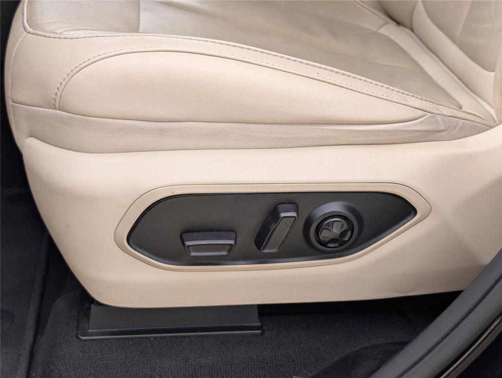 used 2023 Jeep Grand Cherokee car, priced at $23,999