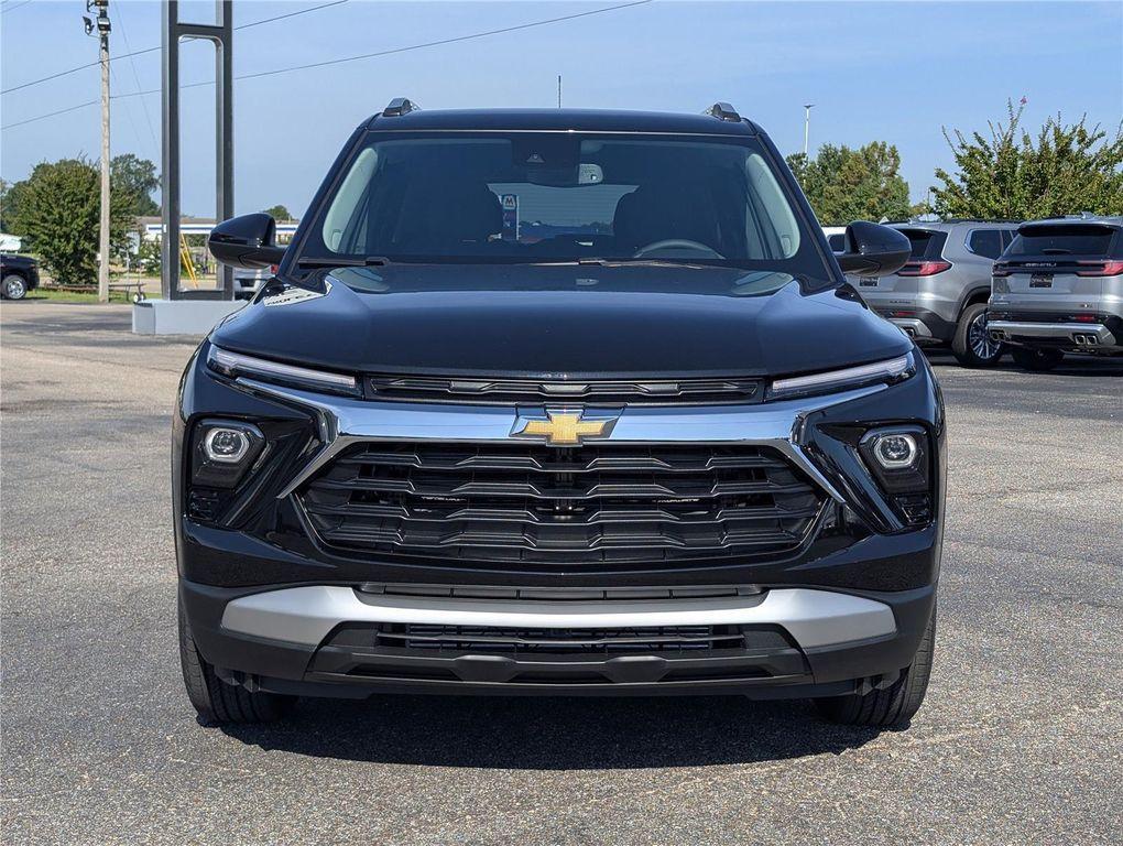 new 2026 Chevrolet TrailBlazer car, priced at $27,554