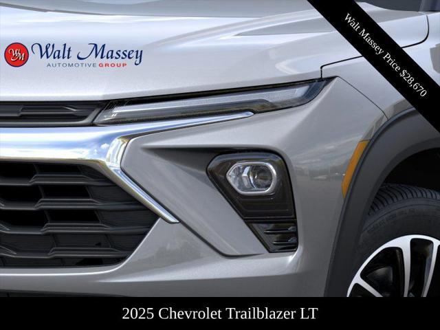 new 2025 Chevrolet TrailBlazer car, priced at $28,670