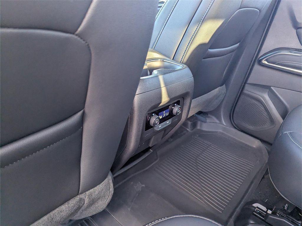 new 2026 Chevrolet Traverse car, priced at $47,885