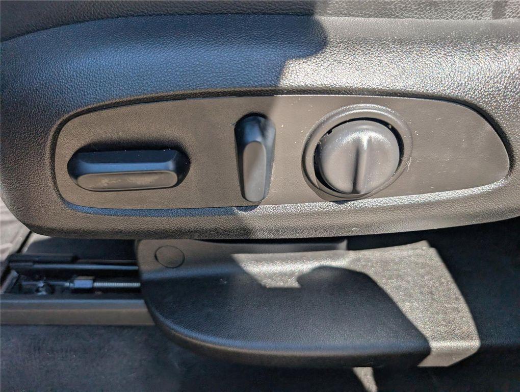 used 2019 Chevrolet Traverse car, priced at $18,899