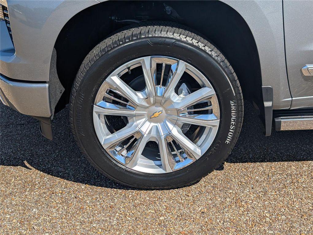 new 2026 Chevrolet Silverado 1500 car, priced at $72,517
