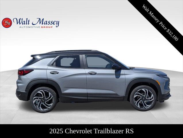 new 2025 Chevrolet TrailBlazer car, priced at $32,180