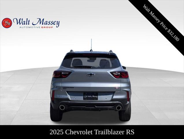 new 2025 Chevrolet TrailBlazer car, priced at $32,180