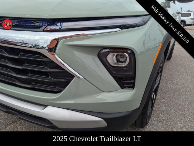 new 2025 Chevrolet TrailBlazer car, priced at $30,810