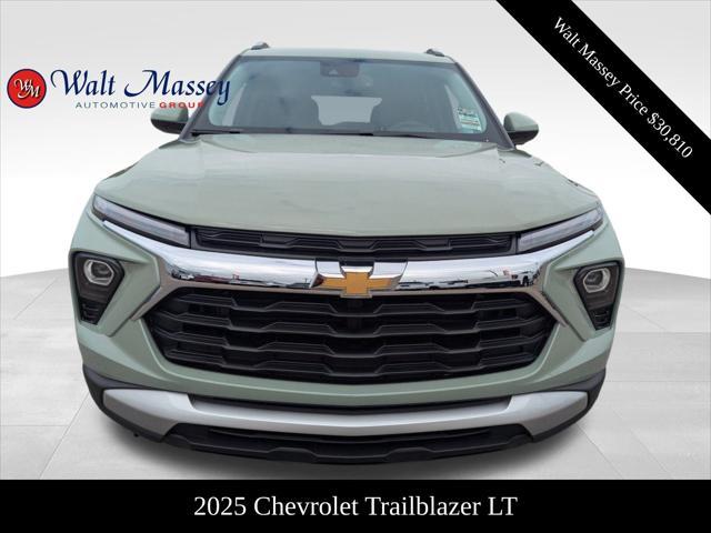 new 2025 Chevrolet TrailBlazer car, priced at $30,810