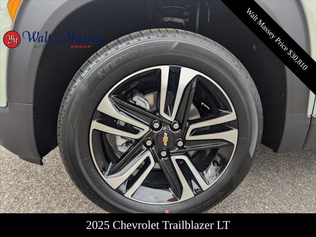 new 2025 Chevrolet TrailBlazer car, priced at $30,810