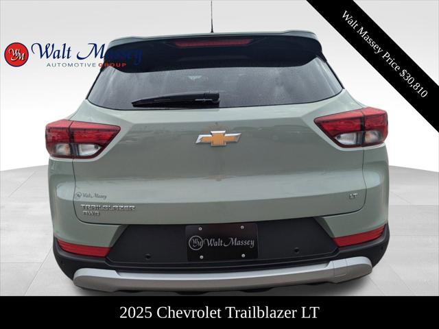 new 2025 Chevrolet TrailBlazer car, priced at $30,810