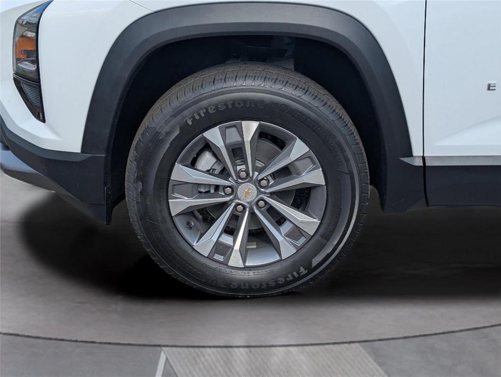 new 2026 Chevrolet Equinox car, priced at $30,860