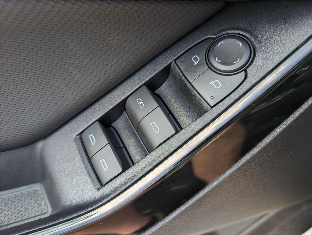 new 2026 Chevrolet Equinox car, priced at $30,860