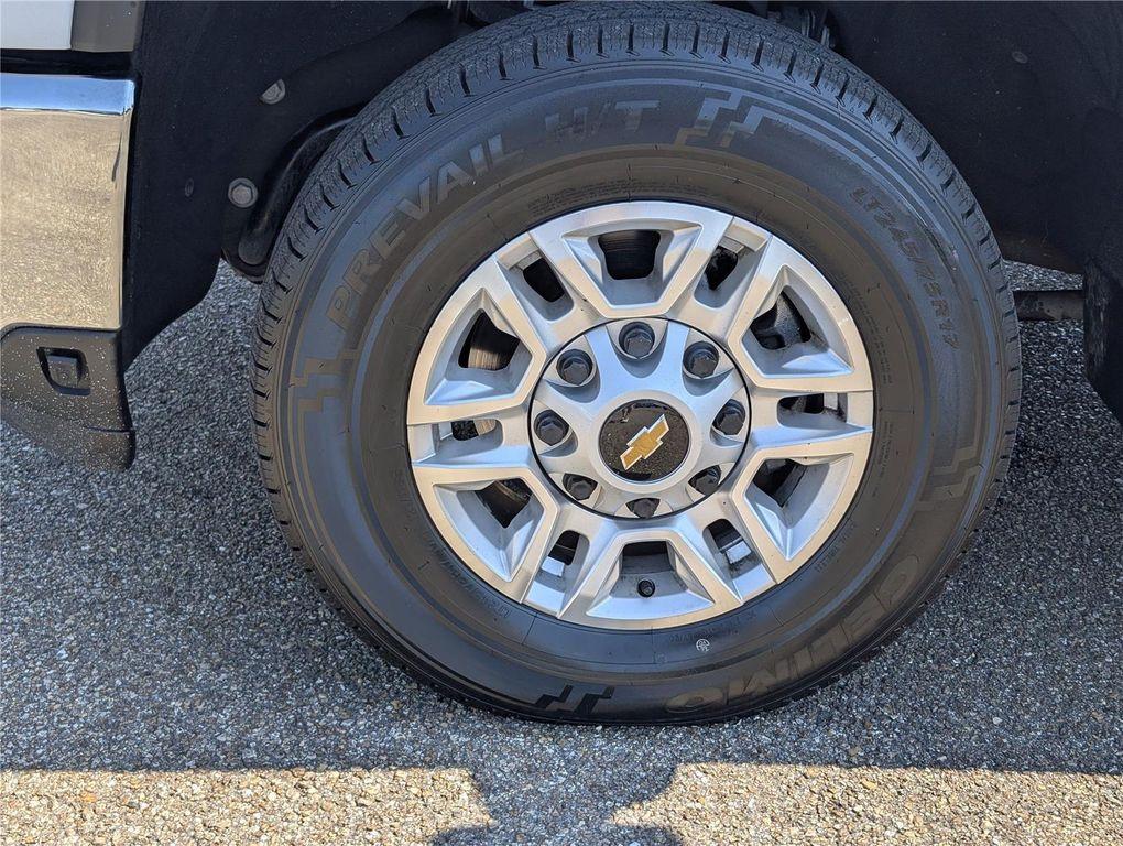 used 2024 Chevrolet Silverado 2500 car, priced at $49,099