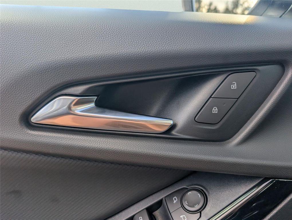 new 2026 Chevrolet Equinox car, priced at $33,320