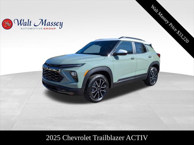 new 2025 Chevrolet TrailBlazer car, priced at $33,220