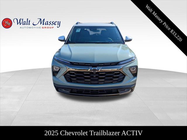 new 2025 Chevrolet TrailBlazer car, priced at $33,220