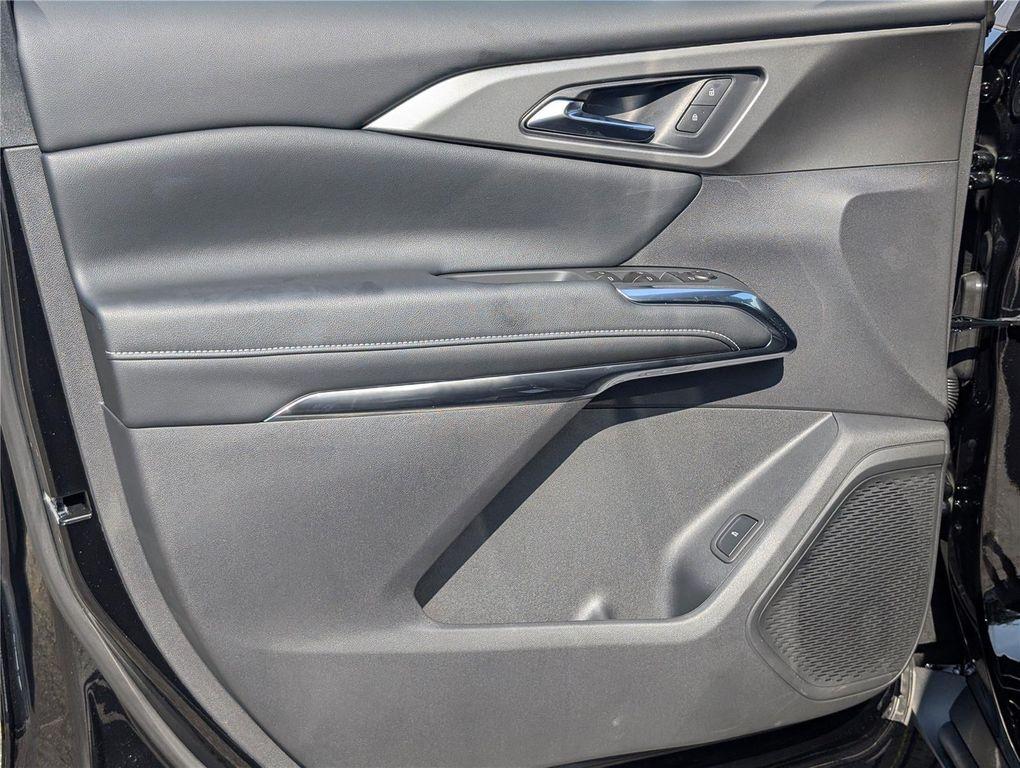 new 2026 Chevrolet Traverse car, priced at $43,202