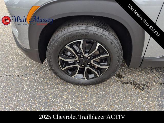 new 2025 Chevrolet TrailBlazer car, priced at $30,830