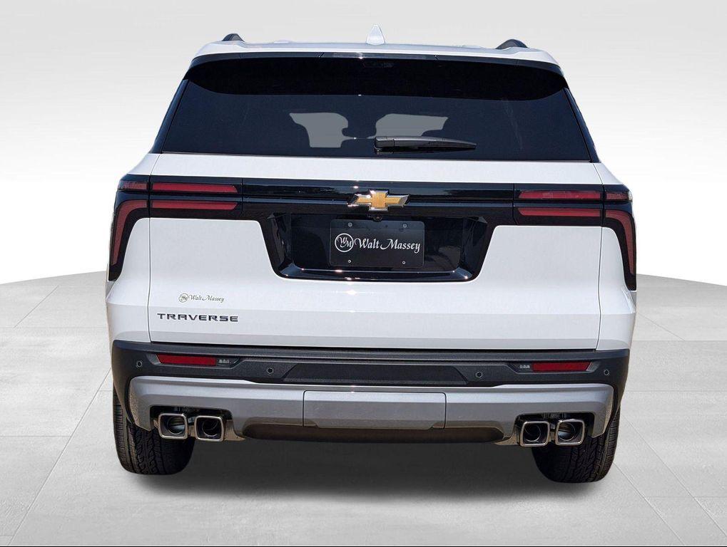 new 2026 Chevrolet Traverse car, priced at $46,333