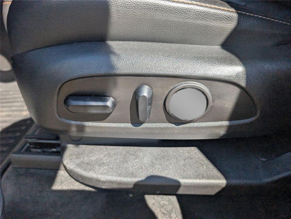 used 2020 Chevrolet Traverse car, priced at $18,599