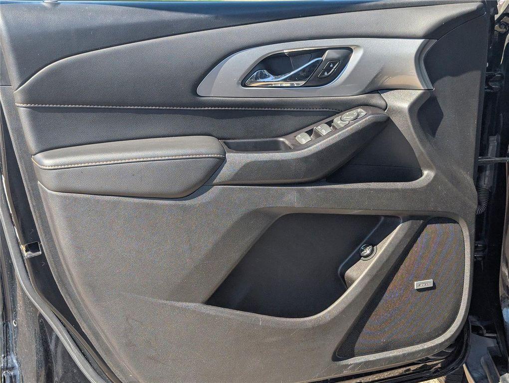 used 2020 Chevrolet Traverse car, priced at $18,599