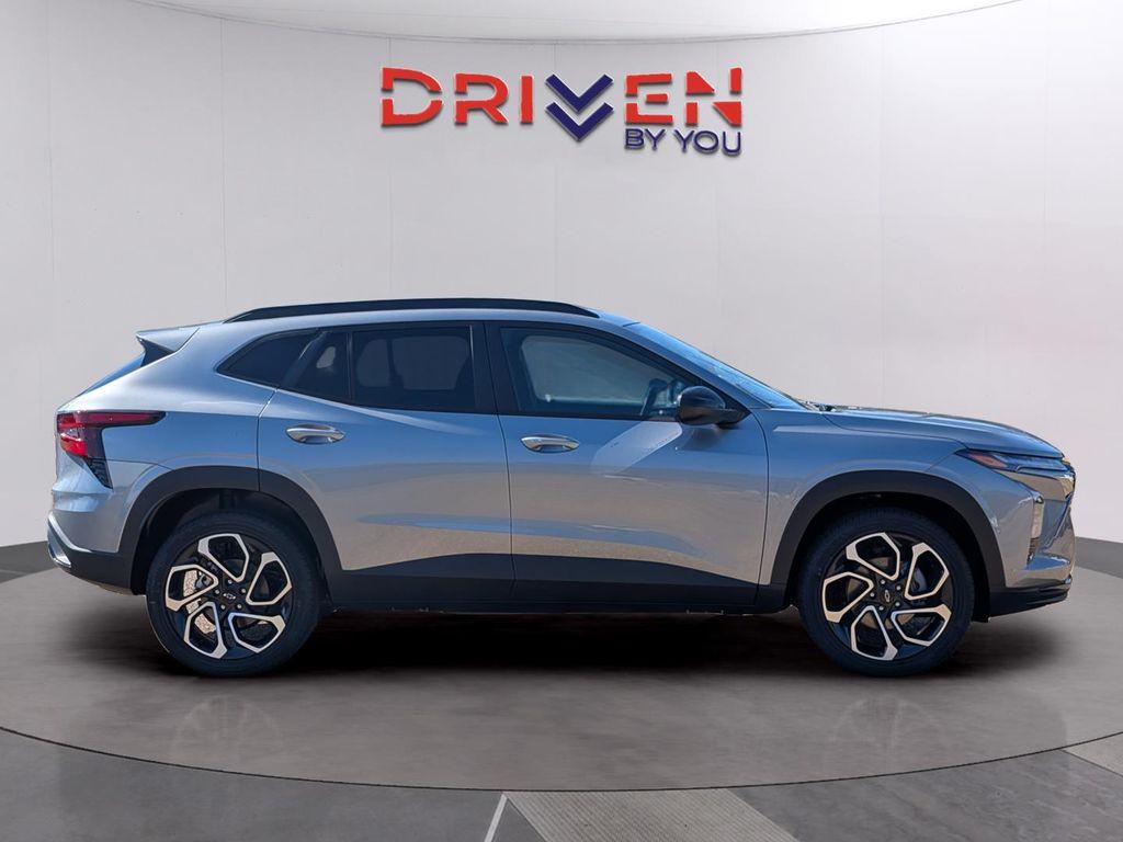 new 2026 Chevrolet Trax car, priced at $27,685