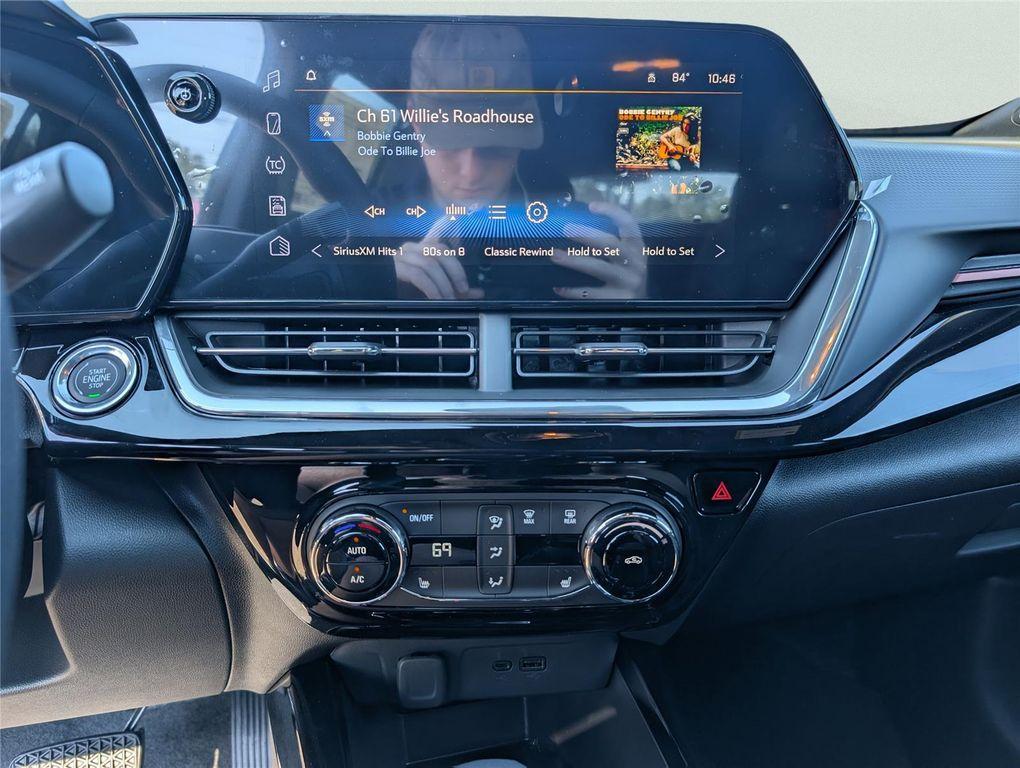 new 2026 Chevrolet Trax car, priced at $27,685