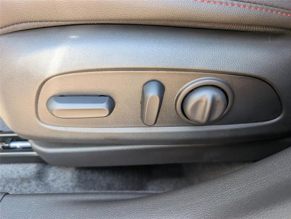 new 2026 Chevrolet Trax car, priced at $27,685