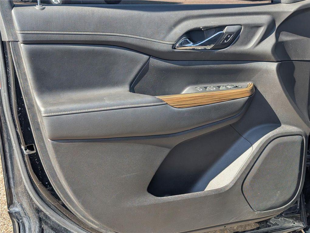 used 2021 GMC Acadia car, priced at $18,393