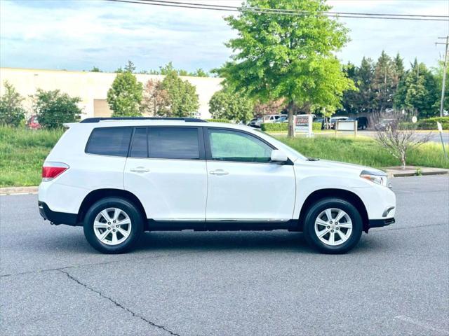 used 2011 Toyota Highlander car, priced at $16,998