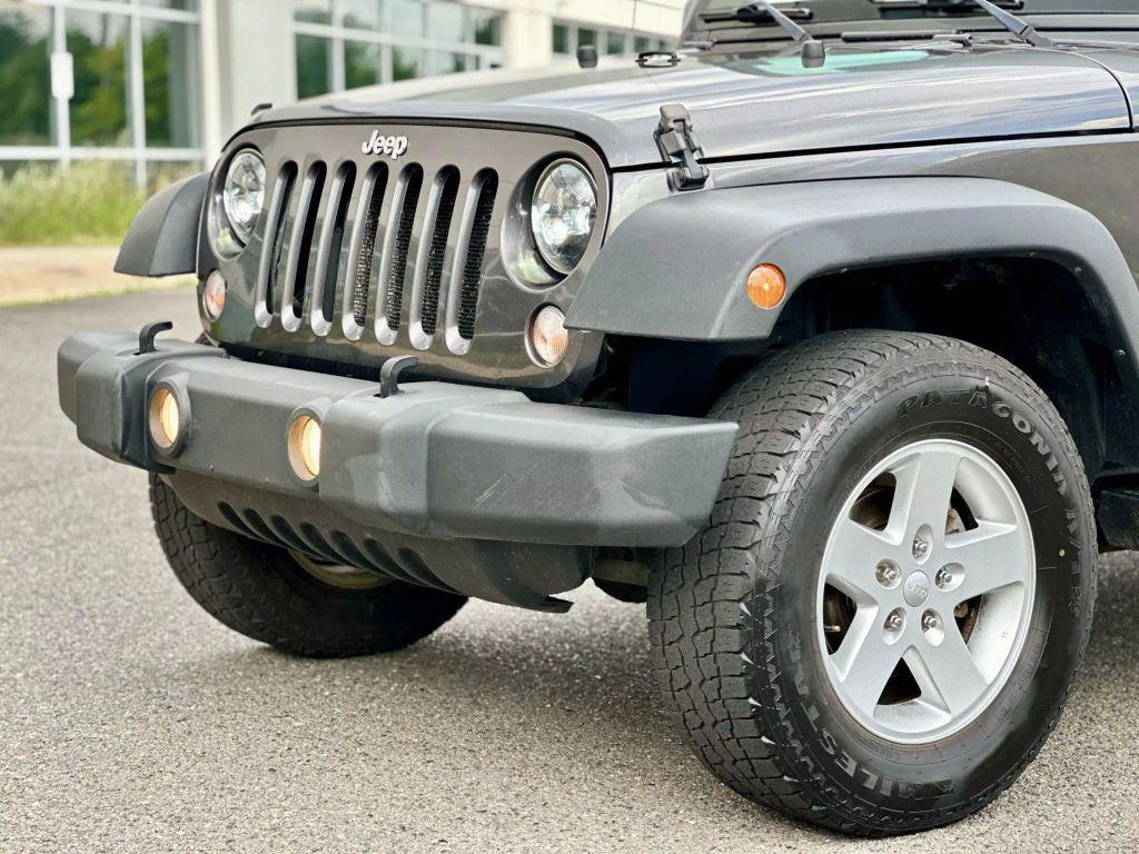 used 2016 Jeep Wrangler Unlimited car, priced at $11,498