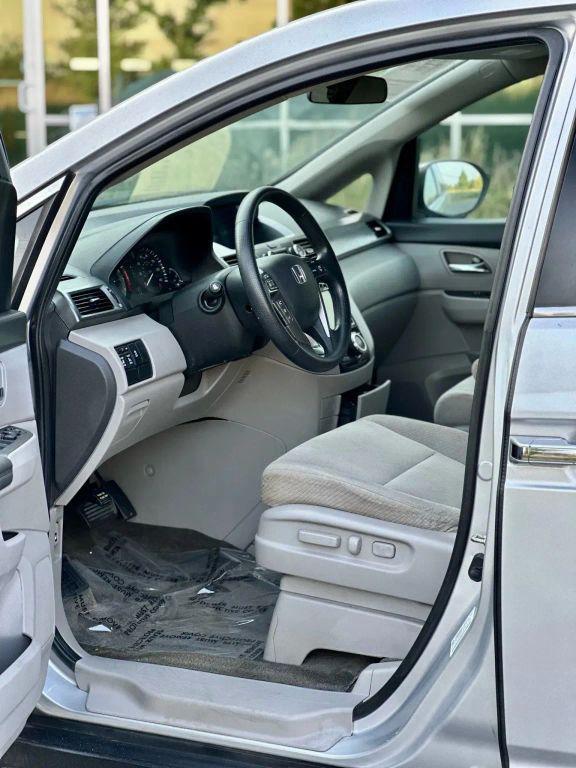 used 2014 Honda Odyssey car, priced at $12,990