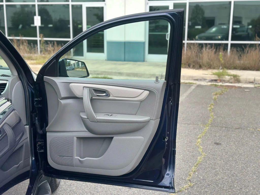 used 2016 Chevrolet Traverse car, priced at $10,595