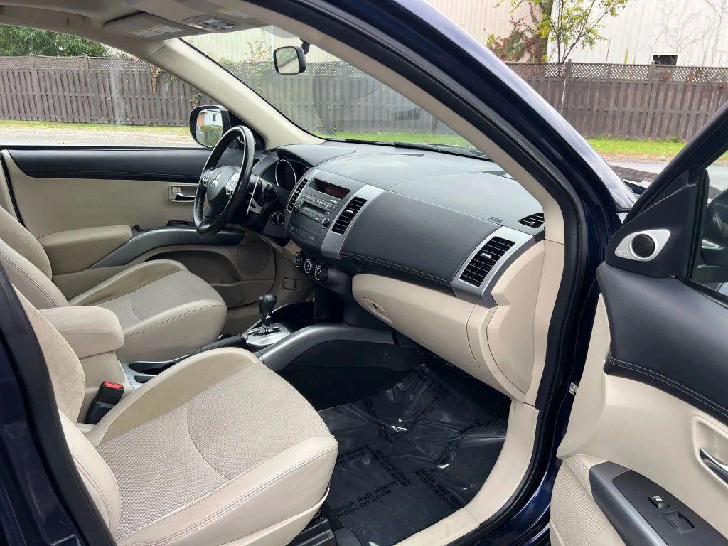 used 2011 Mitsubishi Outlander car, priced at $7,490